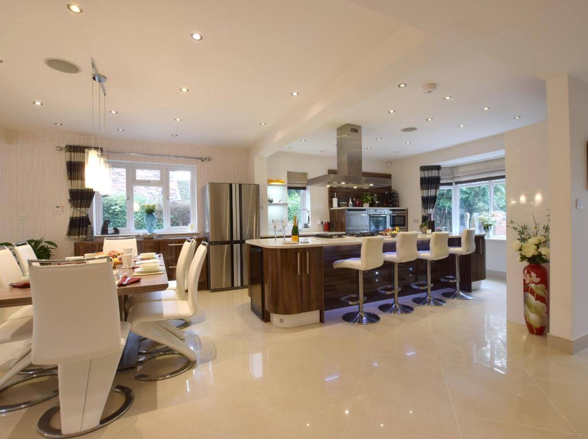 Solway Villa Chester Exterior photo